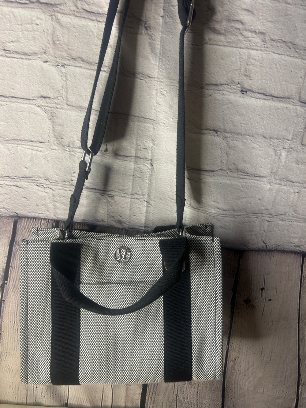 Lululemon 2 tone canvas tote bag mini. 11w by 9H